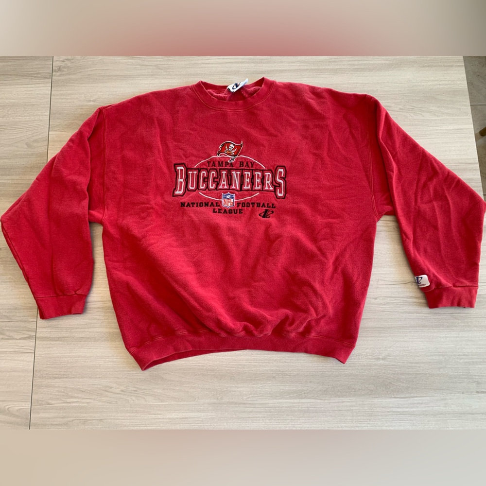 Vintage Tampa Bay Buccaneers Crew neck Sweater Red Mens XL Logo‎ Athletic